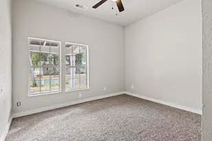 1008 W 10th St, Bonham, TX 75418 - Photo 8