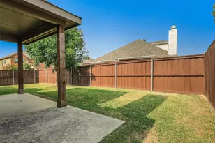 1916 Gayla Creek Dr, Little Elm, TX 75068 - Photo 34