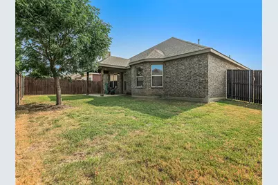 1916 Gayla Creek Drive, Little Elm, TX 75068 - Photo 32