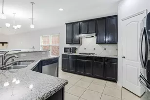 1916 Gayla Creek Dr, Little Elm, TX 75068 - Photo 10