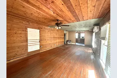 1201 Market Street W, Honey Grove, TX 75446 - Photo 2