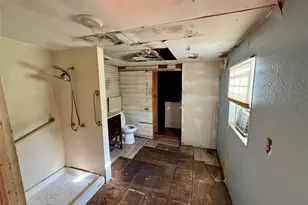 1201 Market St W, Honey Grove, TX 75446 - Photo 12