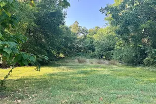 1201 Market St W, Honey Grove, TX 75446 - Photo 4