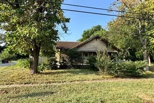 1201 Market St W, Honey Grove, TX 75446 - Photo 8