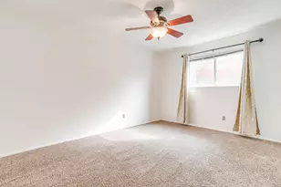 828 Lynne Ln, Burleson, TX 76028 - Photo 6