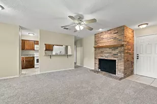 2103 Friendly Dr, Arlington, TX 76011 - Photo 8