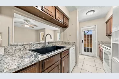 2103 Friendly Drive #3210, Arlington, TX 76011 - Photo 10