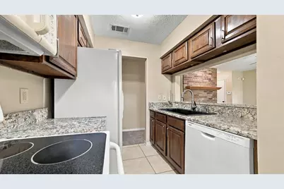 2103 Friendly Drive #3210, Arlington, TX 76011 - Photo 12