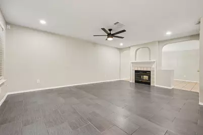 2016 Cardinal Lane, Lewisville, TX 75077 - Photo 6
