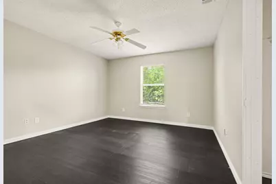 2016 Cardinal Lane, Lewisville, TX 75077 - Photo 18