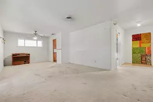 1932 Pilgrim Dr, Irving, TX 75061 - Photo 12
