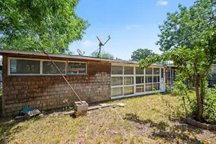 1932 Pilgrim Dr, Irving, TX 75061 - Photo 34