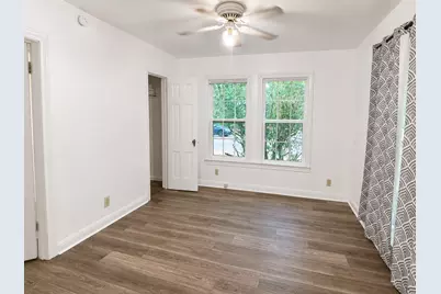 1100 W Waggoman Street, Fort Worth, TX 76110 - Photo 12