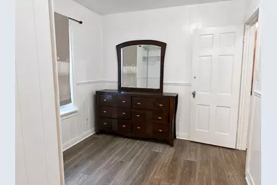 1100 W Waggoman Street, Fort Worth, TX 76110 - Photo 8