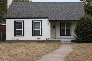 1100 W Waggoman St, Fort Worth, TX 76110 - Photo 1