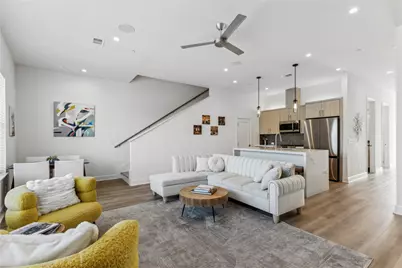1901 S Harwood Street #301, Dallas, TX 75215 - Photo 4