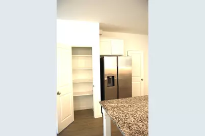 369 Oakbend Drive, Lewisville, TX 75067 - Photo 8