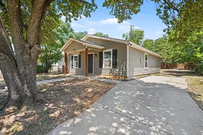 1255 E Davis Avenue, Fort Worth, TX 76104 - Photo 2