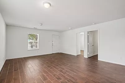 1255 E Davis Avenue, Fort Worth, TX 76104 - Photo 6