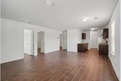 1255 E Davis Avenue, Fort Worth, TX 76104 - Photo 8