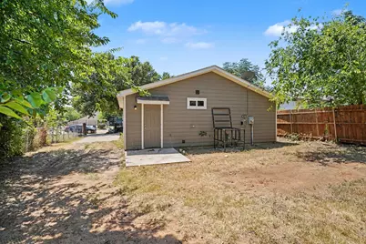 1255 E Davis Avenue, Fort Worth, TX 76104 - Photo 24