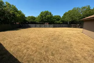 4517 Tall Meadow Ln, Fort Worth, TX 76133 - Photo 14