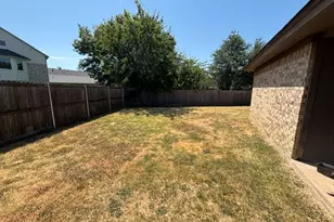 4517 Tall Meadow Ln, Fort Worth, TX 76133 - Photo 12