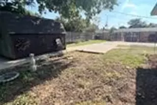 1325 Florentine Dr, Fort Worth, TX 76134 - Photo 16
