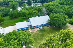 1088 Bub Hill Rd, Whitewright, TX 75491 - Photo 14