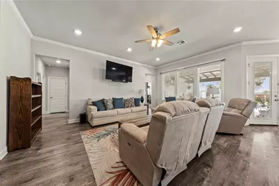 225 Swan Lake, Waco, TX 76708 - Photo 4