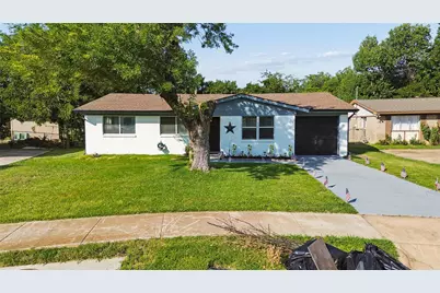 2818 Lowell Drive, Irving, TX 75062 - Photo 32