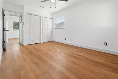 2818 Lowell Drive, Irving, TX 75062 - Photo 24