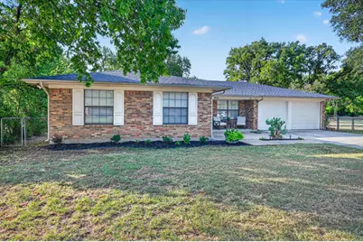 312 E Miller Street, Burleson, TX 76028 - Photo 6