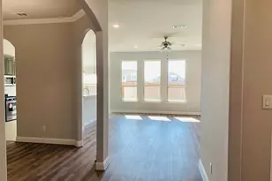 325 Delaford Dr, Forney, TX 75126 - Photo 2