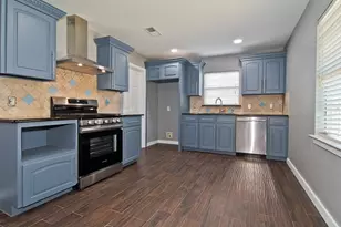 3039 Grayson Dr, Dallas, TX 75224 - Photo 6