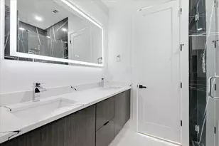 2015 California Dr, Dallas, TX 75204 - Photo 14