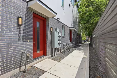 2015 California Drive #103, Dallas, TX 75204 - Photo 6