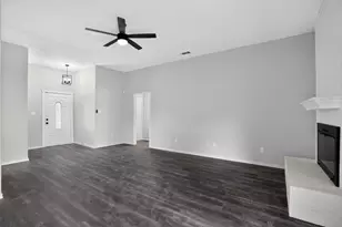 6057 Hillglen Dr, Watauga, TX 76148 - Photo 12