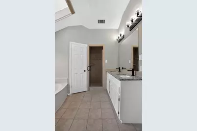6057 Hillglen Drive, Watauga, TX 76148 - Photo 24