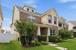 1108 Black Cherry Dr, Aubrey, TX 76227 - Photo 2