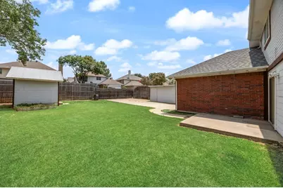 2152 McCoy, Carrollton, TX 75006 - Photo 18