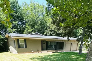 902 Crestview Dr, Sherman, TX 75092 - Photo 2