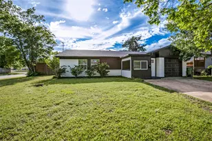 117 Heather Dr, Garland, TX 75042 - Photo 2