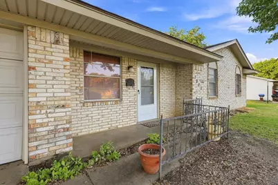 1008 Yeager Street, Honey Grove, TX 75446 - Photo 4