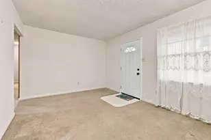 1008 Yeager St, Honey Grove, TX 75446 - Photo 8
