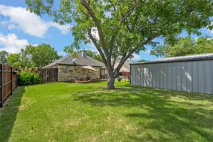 1200 N Davis St, West, TX 76691 - Photo 22