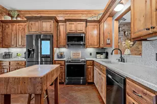 1200 N Davis St, West, TX 76691 - Photo 6