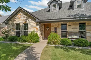 1200 N Davis St, West, TX 76691 - Photo 2