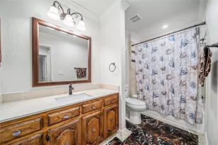 13407 Hedgeapple Dr, Dallas, TX 75243 - Photo 26