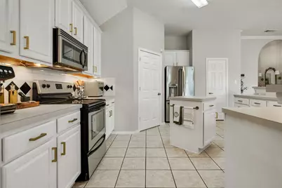 301 Carriage Lane, Saginaw, TX 76179 - Photo 14